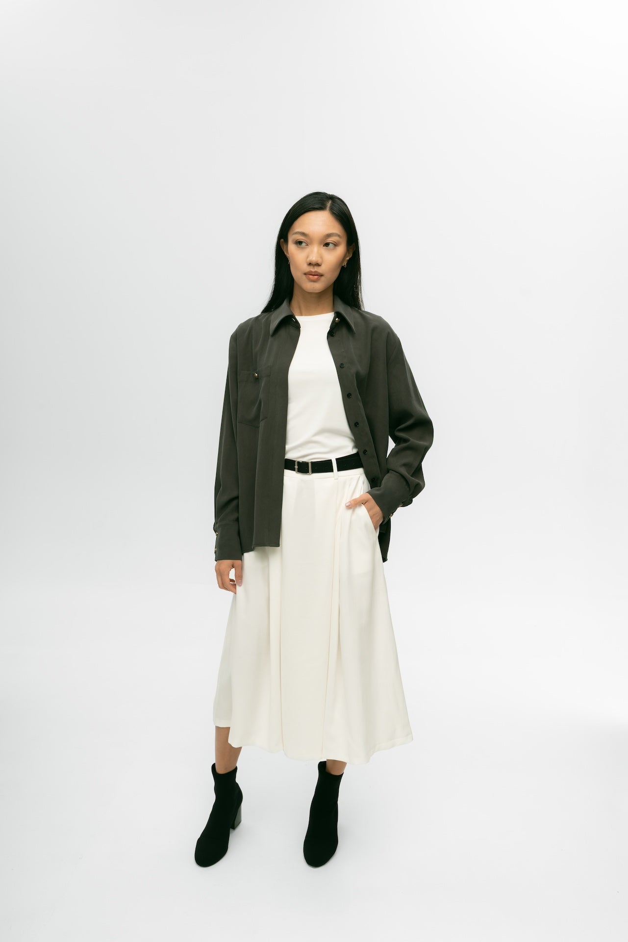 Rune Button-Up in Grey Olive